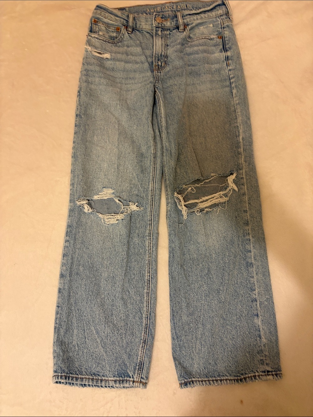 American Eagle Outfitters strigid light blue ripped jeans size 2 short